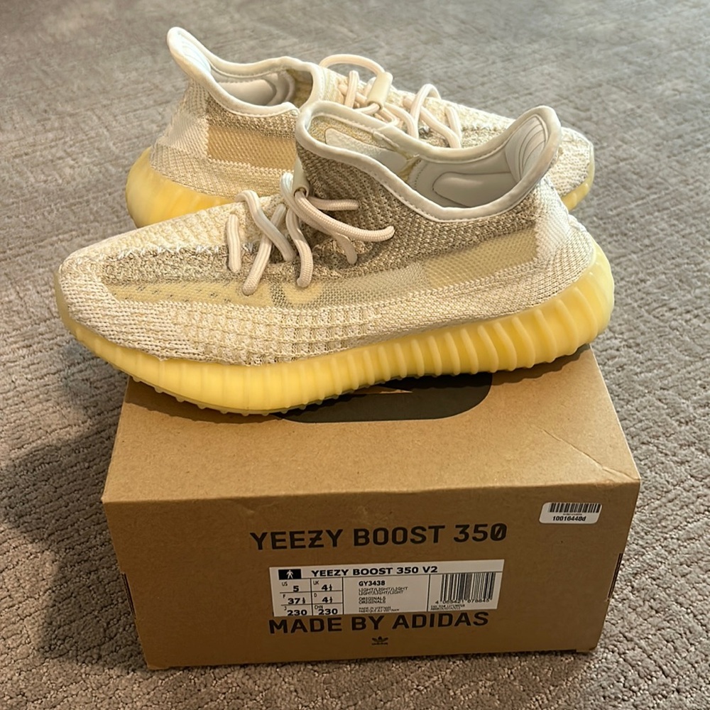 Yeezy boost 350 sneakers AUTHENTIC